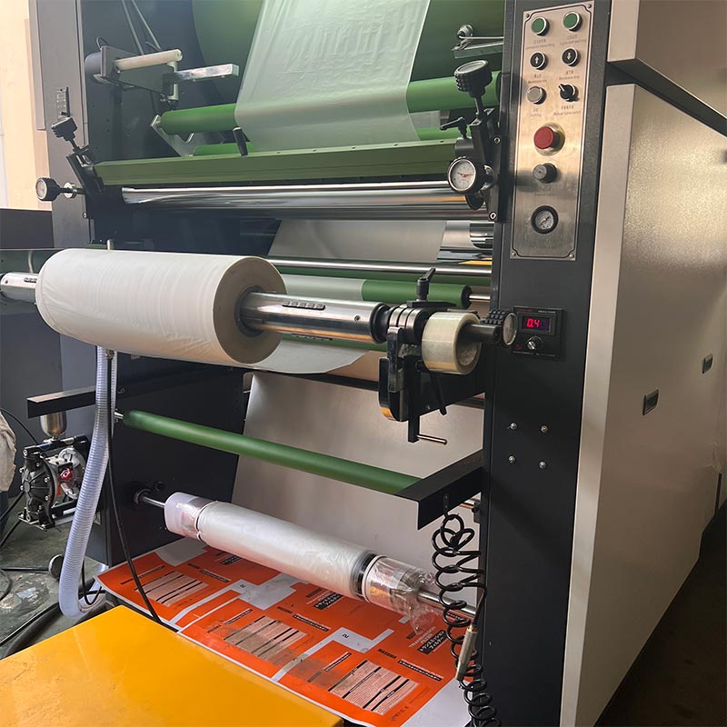 FHS-1050/1300 šalto ir karšto laminavimo mašina